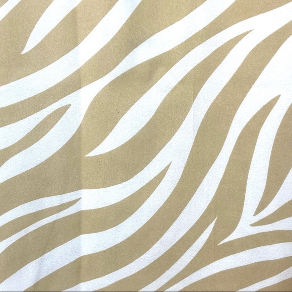 NWT Ann Taylor Animal Print Beige Tan White Seersucker Nylon Tank Shirt Top - Picture 5 of 5